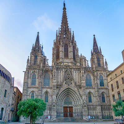 La Catedral, a 5 min caminant des de PI14